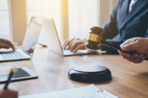 Why Choose The King Firm Car Accident and Personal Injury Lawyers After an Accident in Lake Wildwood, GA?